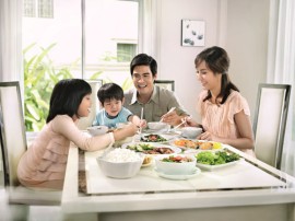 Những thói quen gia đình giúp trẻ ăn ngon miệng - P1