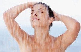 4 lợi ích tuyệt vời từ việc tắm nước lạnh