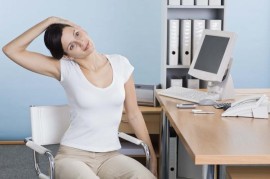 5 động tác đơn giản cho người đau mỏi cổ