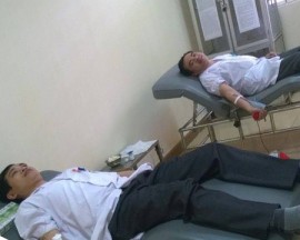 Hai điều dưỡng viên hiến máu cứu bệnh nhân nguy kịch