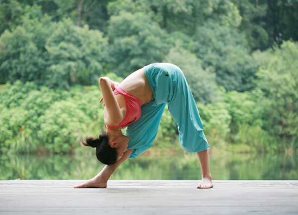 5 động tác yoga hữu hiệu cho giảm cân