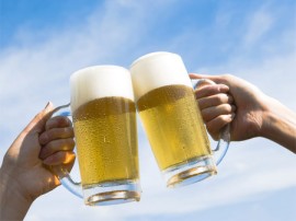Uống bia nửa lít mỗi ngày giúp bảo vệ tim mạch