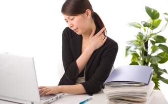 Stress khiến viêm khớp dạng thấp nặng hơn