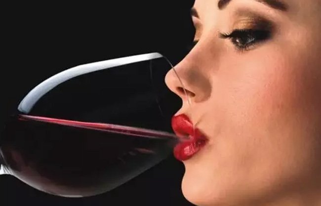 uống rượu, đỏ mặt khi uống rượu, ảnh hưởng của rượu